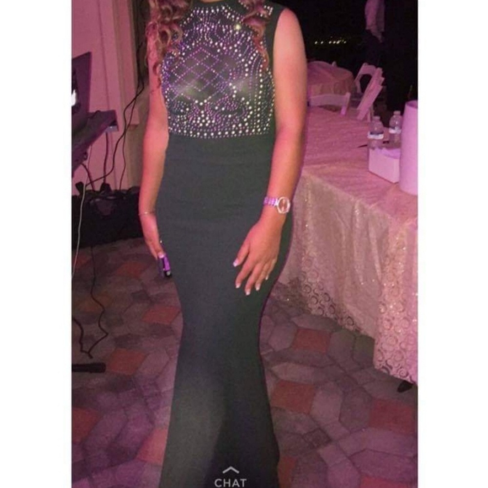 Gorogues green dress